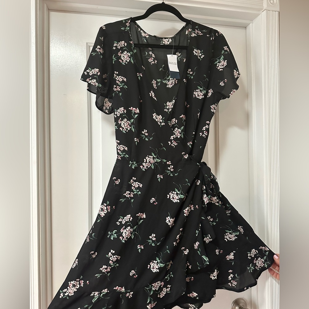Abercrombie & Fitch Floral Wrap Dress